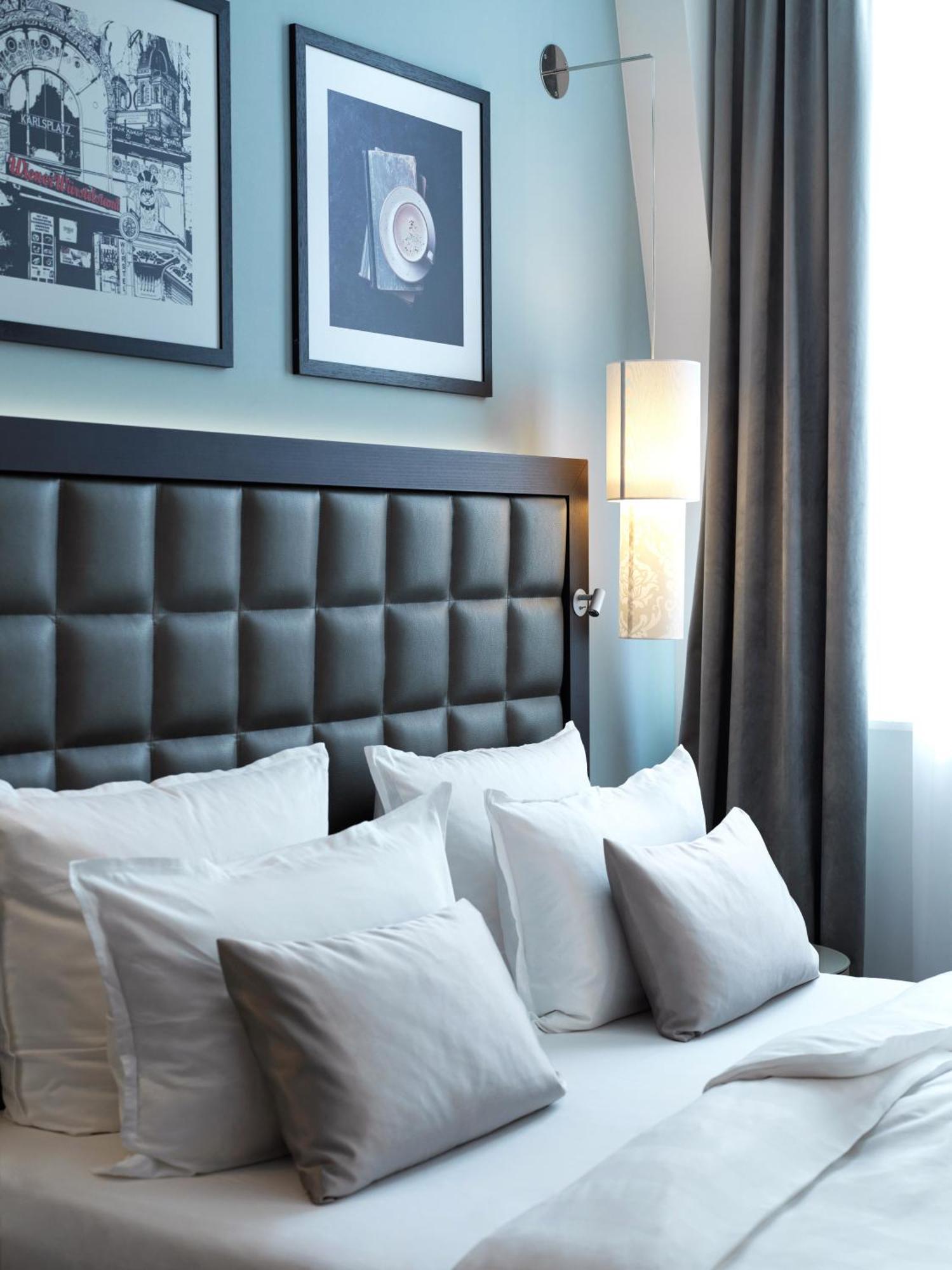 Steigenberger Herrenhof Hotel 5*